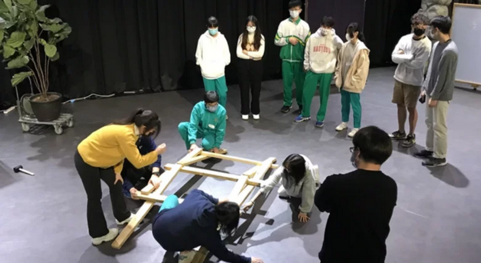 4f0f6e1f-6821-4d1b-a23a-200c6a2f6618